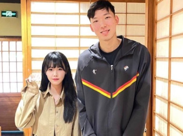 kaiyun-周琦NBA总薪水950万,实际到手有多少?说出来你别不信|休斯敦火箭队|合同|球员|薪资|保障_新浪体育_新浪新闻